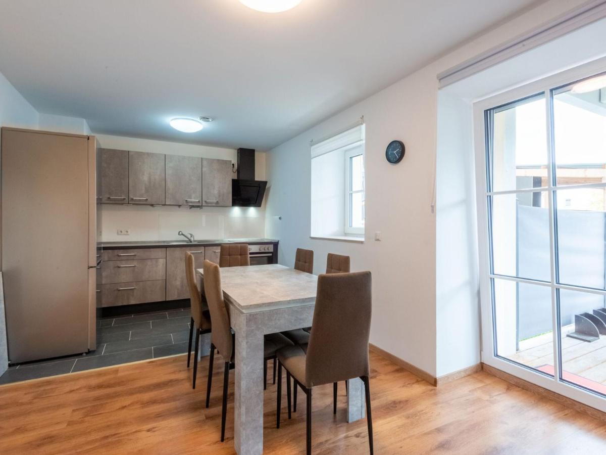Apartment With Terrace In An Ideal Location Haunsheim Екстер'єр фото