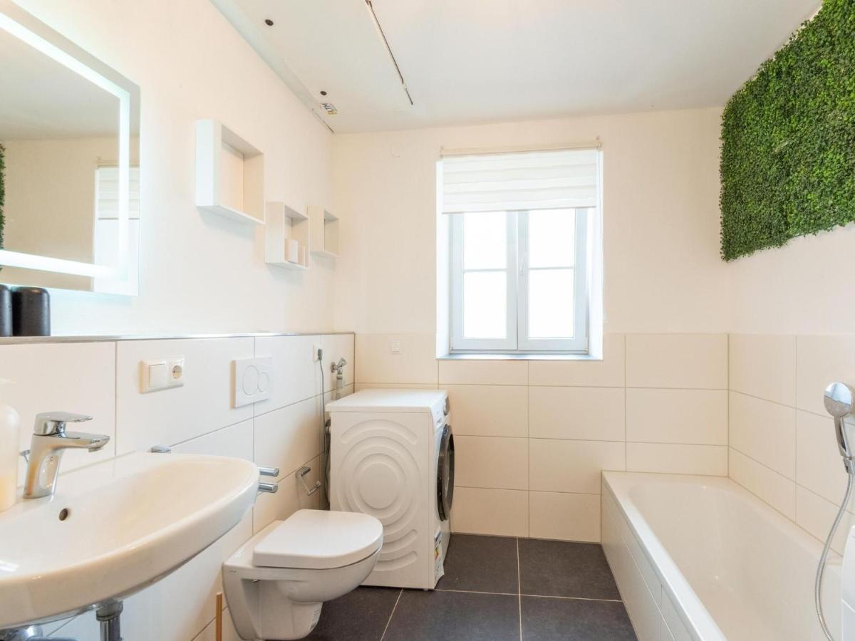 Apartment With Terrace In An Ideal Location Haunsheim Екстер'єр фото
