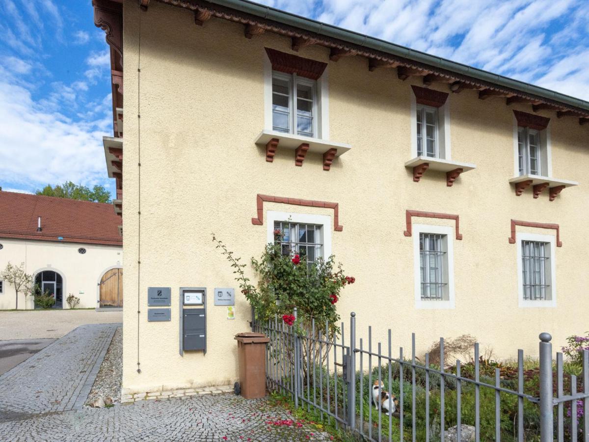 Apartment With Terrace In An Ideal Location Haunsheim Екстер'єр фото